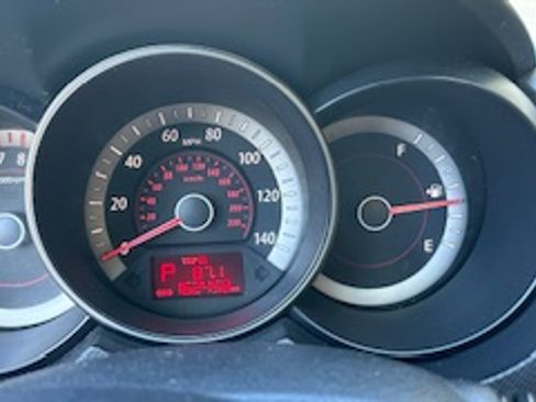 Used 2010 Kia Forte EX image 8