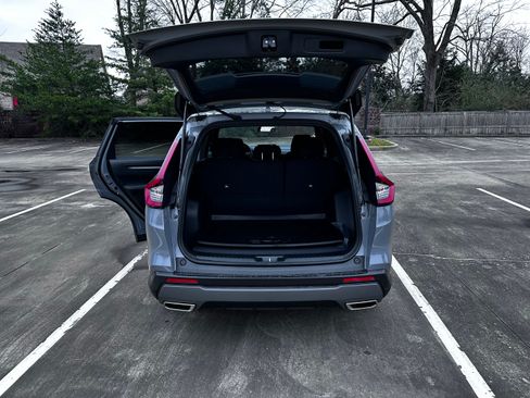 Used 2024 Honda CR-V Sport image 8