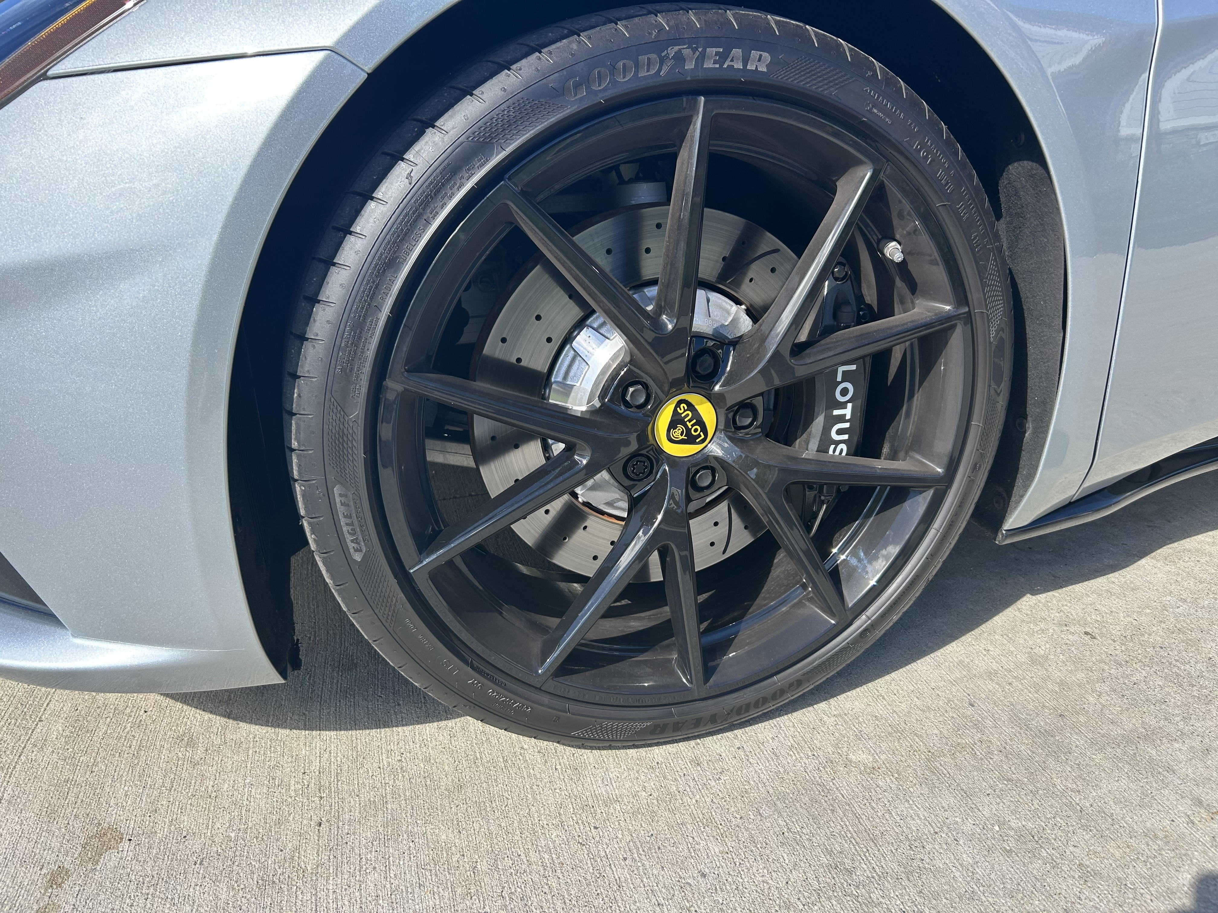 Used 2026 Lotus Emira SE RWD image 18