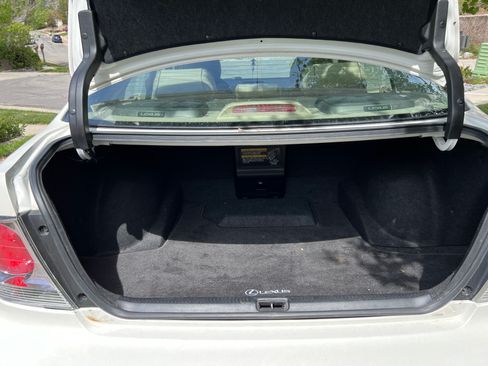 Used 2001 Lexus IS 300 RWD image 21