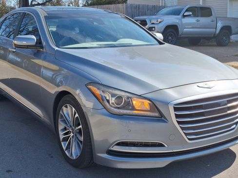 Used 2015 Hyundai Genesis 3.8 w/ Option Group 03 image 4