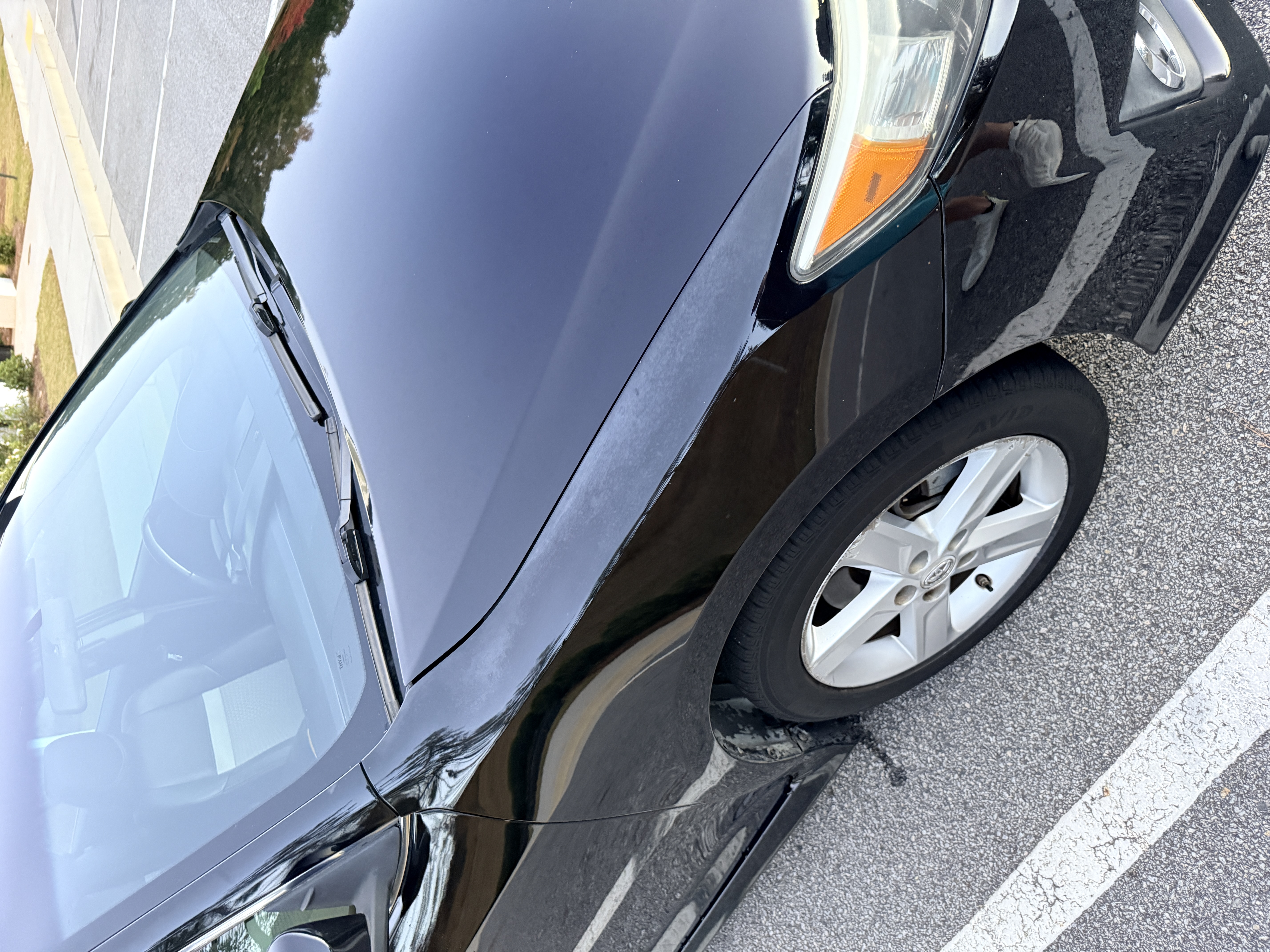Used 2012 Toyota Camry SE FWD image 8