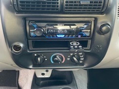 Used 1998 Ford Ranger 2WD Regular Cab image 9