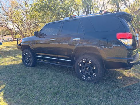 Used 2012 Toyota 4Runner SR5 w/ Convenience Pkg image 5