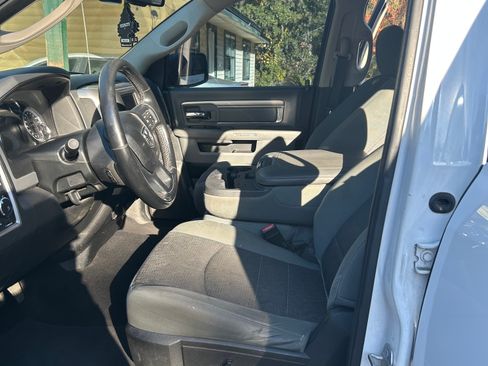 Used 2019 RAM 1500 Big Horn image 6