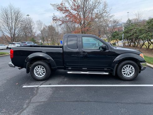 Used 2008 Nissan Frontier SE w/ SE Value Truck Pkg image 10