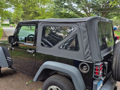 Used 2013 Jeep Wrangler Sport image 2