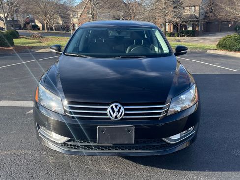 Used 2015 Volkswagen Passat 1.8T Wolfsburg Edition image 4