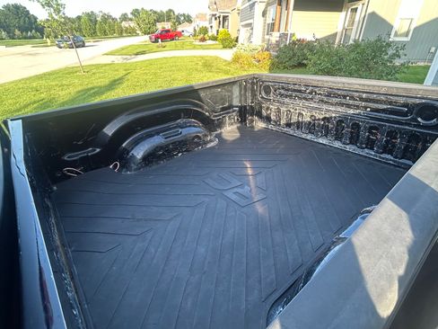Used 2015 RAM 1500 Express w/ Black Ram 1500 Express Group AWD/4WD image 13