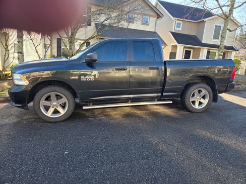 Used 2017 RAM 1500 Express image 9