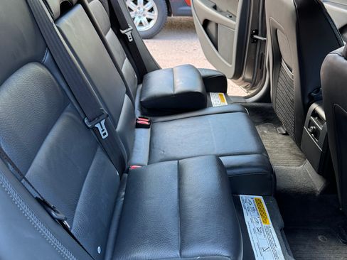 Used 2010 Volvo XC70 T6 image 10