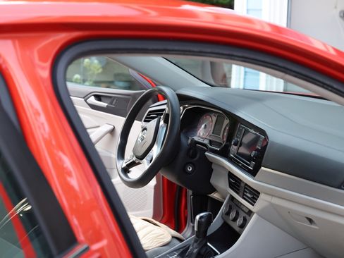 Used 2019 Volkswagen Jetta S w/ Driver Assistance Package FWD image 6