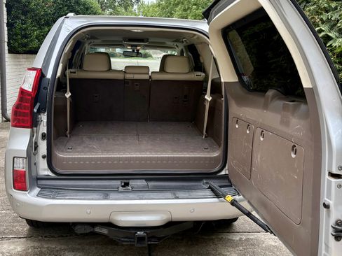 Used 2010 Lexus GX 460 AWD/4WD image 5