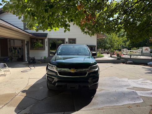 Used 2016 Chevrolet Colorado W/T AWD/4WD image 11