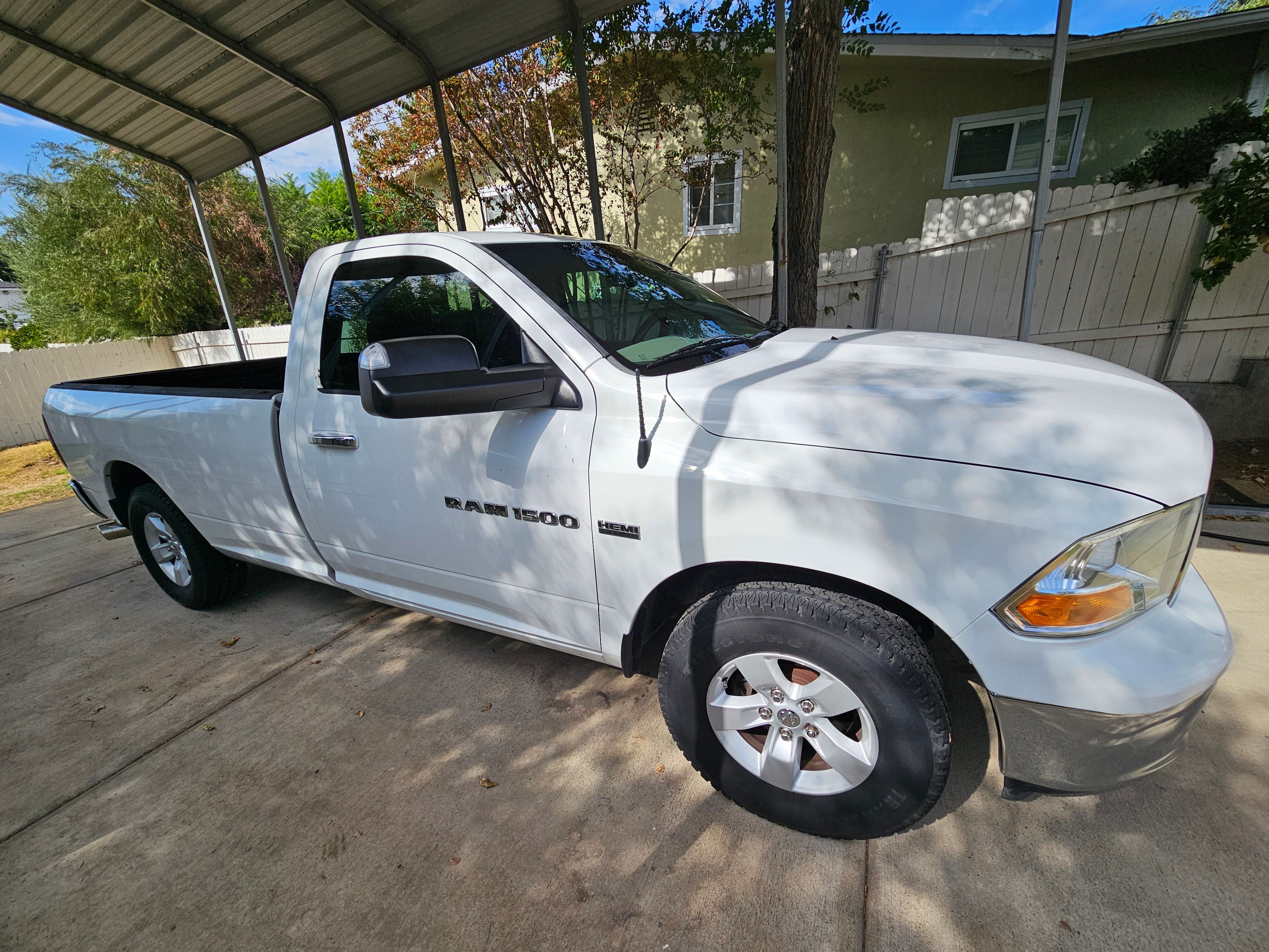 Used 2012 RAM 1500 Classic SLT RWD image 6