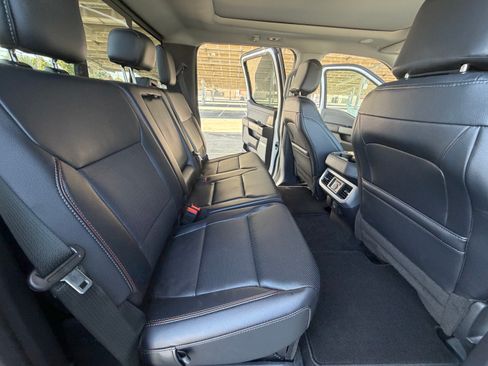 Used 2024 Ford F350 Lariat w/ Lariat Ultimate Package AWD/4WD image 15