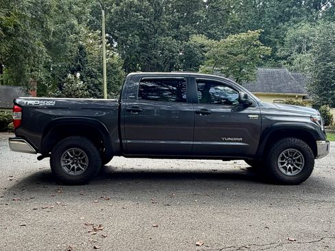 Used 2020 Toyota Tundra SR5 w/ TRD Off-Road Package AWD/4WD image 4