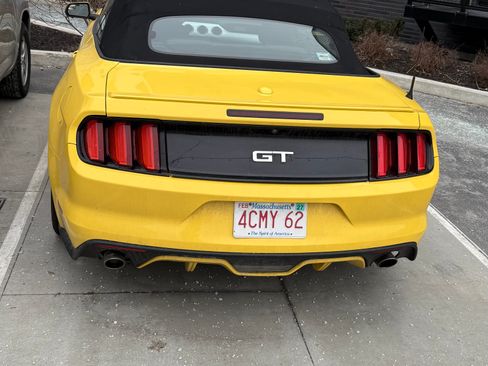 Used 2017 Ford Mustang GT Premium image 20