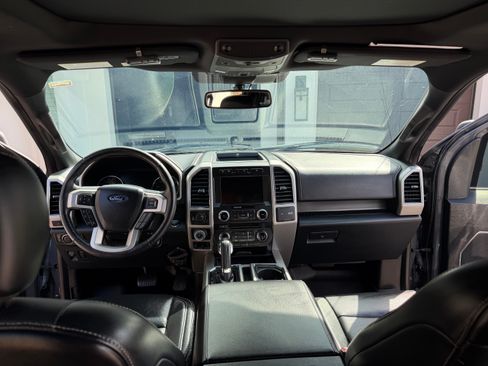 Used 2018 Ford F150 Lariat w/ Equipment Group 502A Luxury AWD/4WD image 29