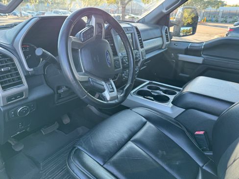 Used 2021 Ford F350 Lariat w/ Chrome Package image 21