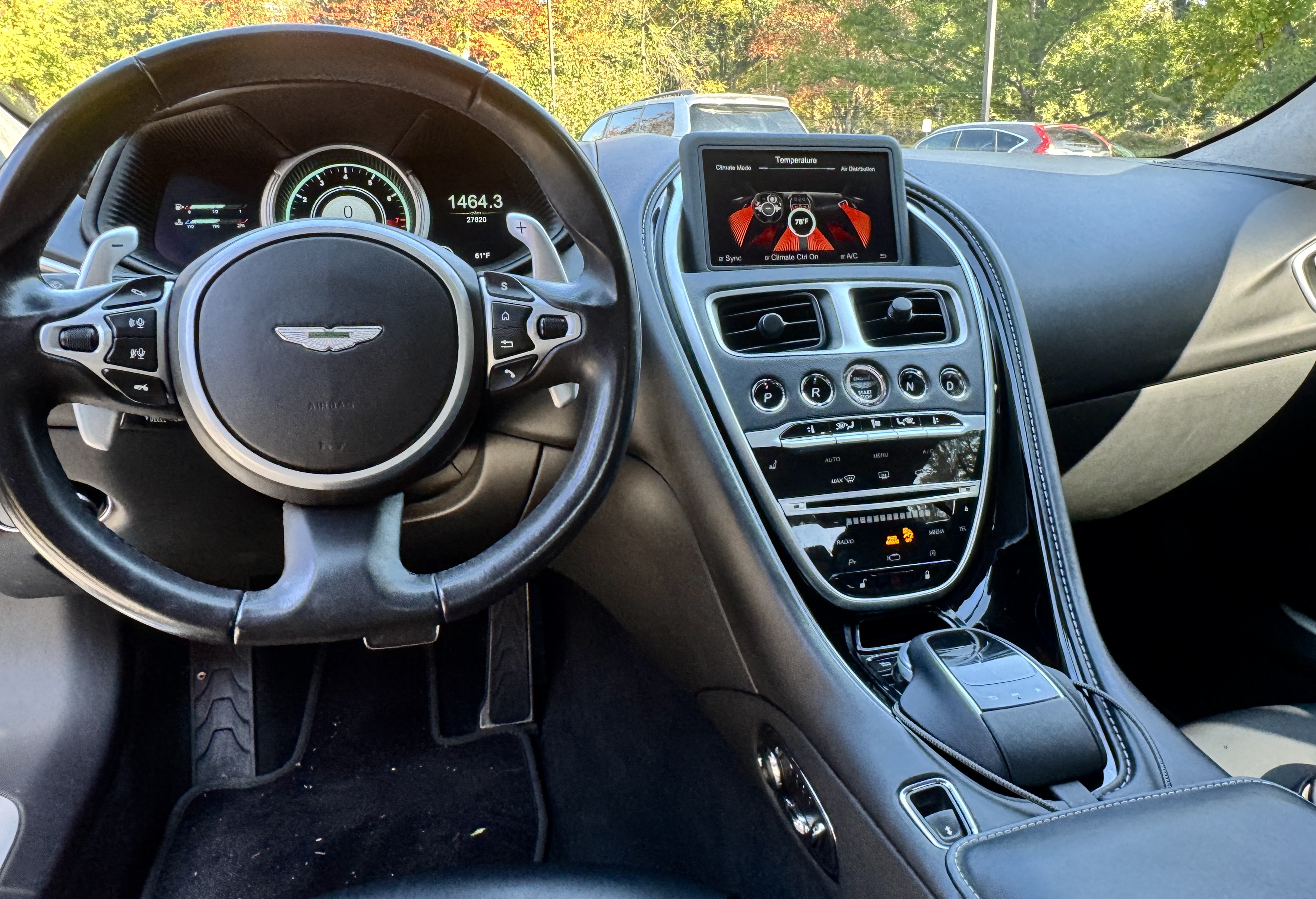 Used 2018 Aston Martin DB11 Coupe RWD image 14