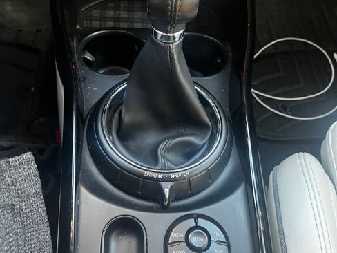 Used 2017 MINI Cooper Clubman S image 11