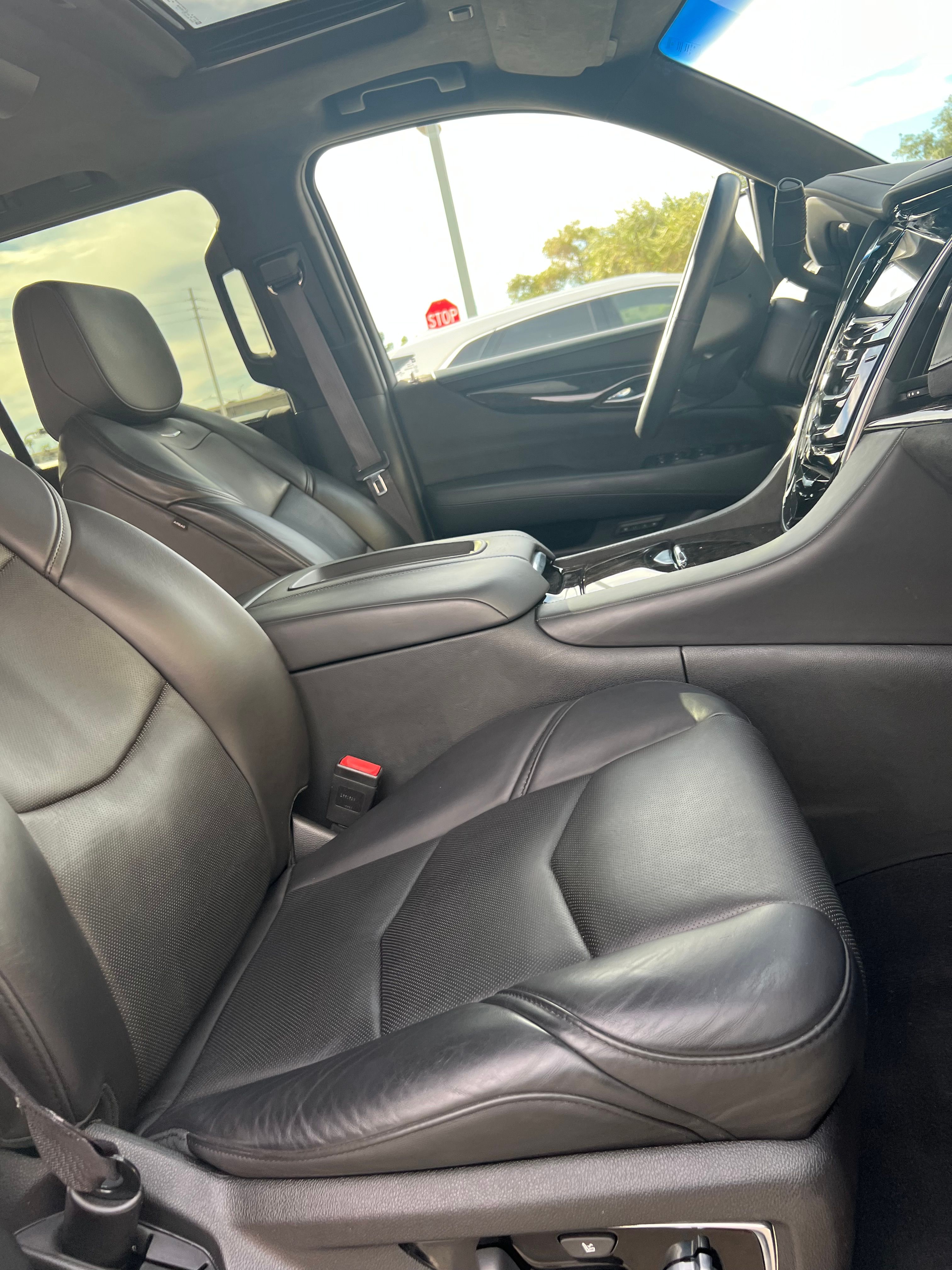 Used 2015 Cadillac Escalade ESV Platinum RWD image 12