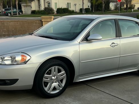 Used 2011 Chevrolet Impala LT image 6