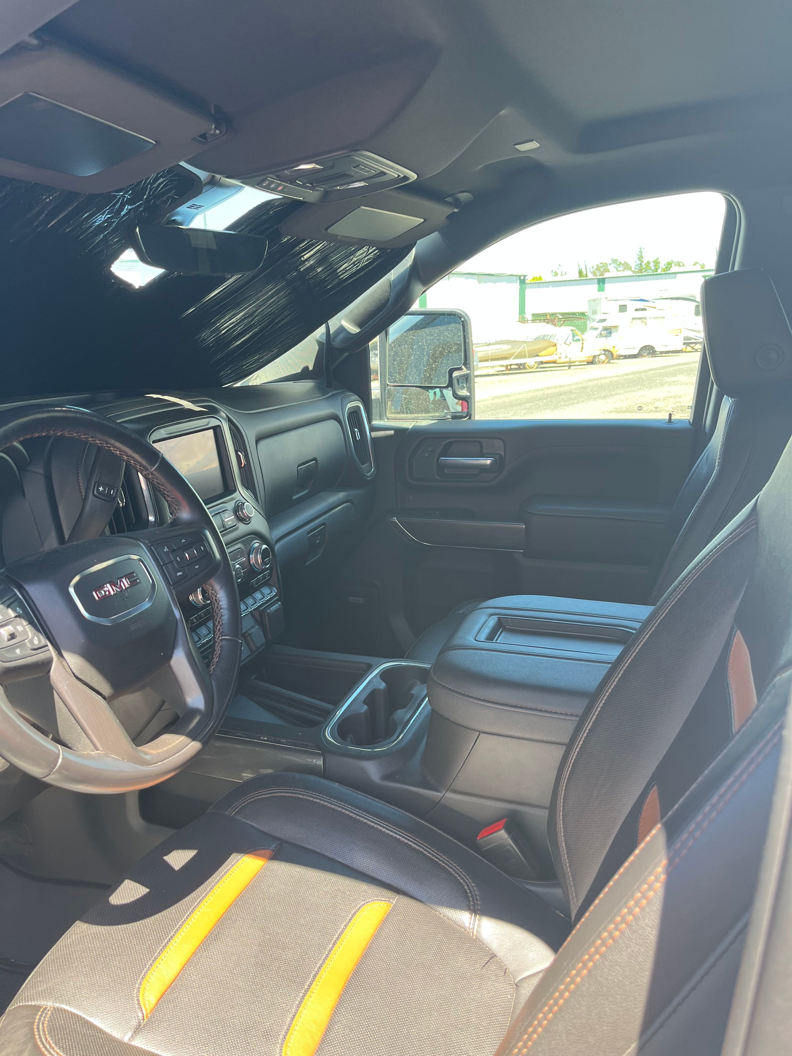 Used 2022 GMC Sierra 2500 AT4 w/ AT4 Preferred Package AWD/4WD image 11