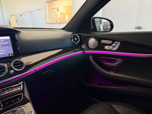 Used 2019 Mercedes-Benz E 300 image 15
