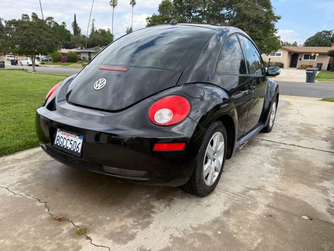 Used 2007 Volkswagen Beetle Coupe w/ Package 1 image 16