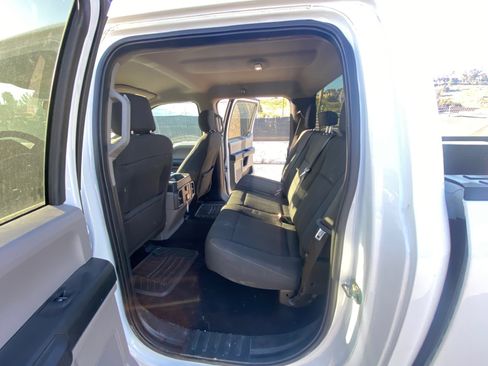 Used 2018 Ford F150 XL w/ Equipment Group 101A Mid image 9