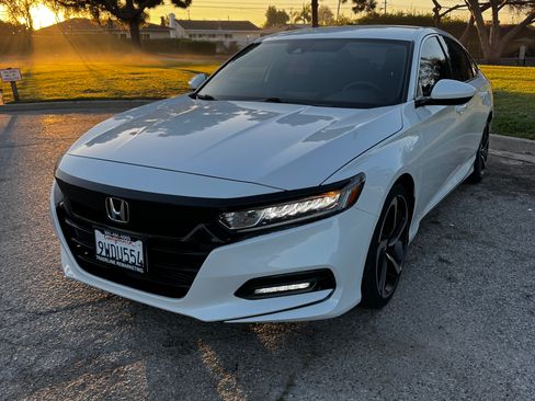 Used 2019 Honda Accord Sport image 1