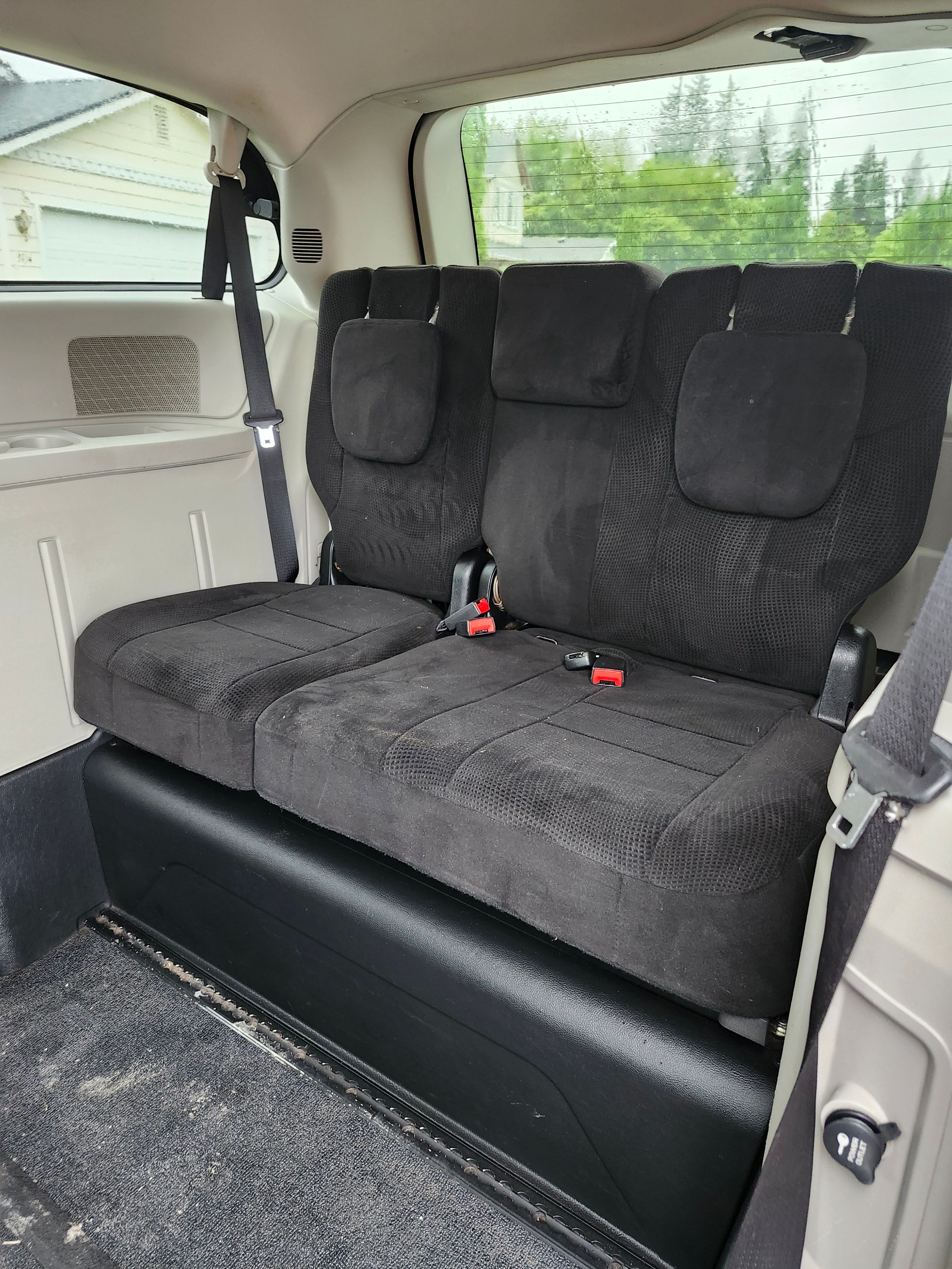 Used 2013 Dodge Grand Caravan SXT FWD image 7