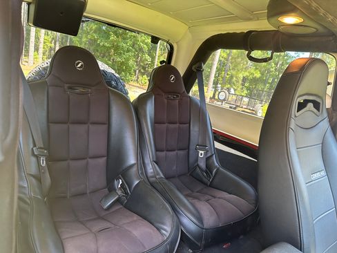 Used 2006 Jeep Wrangler Unlimited Rubicon image 11