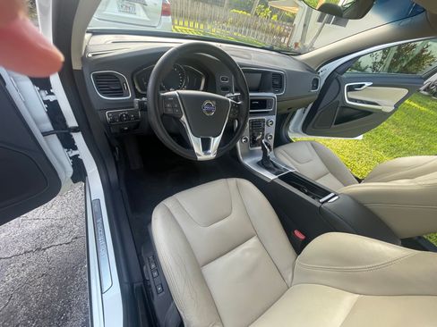Used 2017 Volvo S60 T5 Inscription FWD image 22