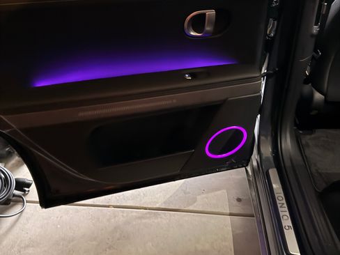 Used 2024 Hyundai Ioniq 5 Limited image 6