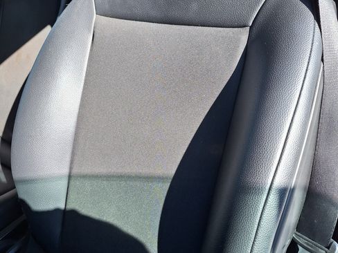 Used 2016 smart fortwo passion image 23