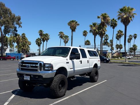 Used 2004 Ford F250 Lariat AWD/4WD image 1