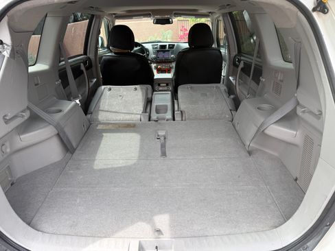 Used 2010 Toyota Highlander Limited image 17