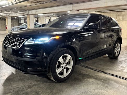 Used 2018 Land Rover Range Rover Velar S image 4