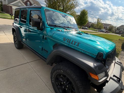 Used 2020 Jeep Wrangler Unlimited Sport AWD/4WD image 13