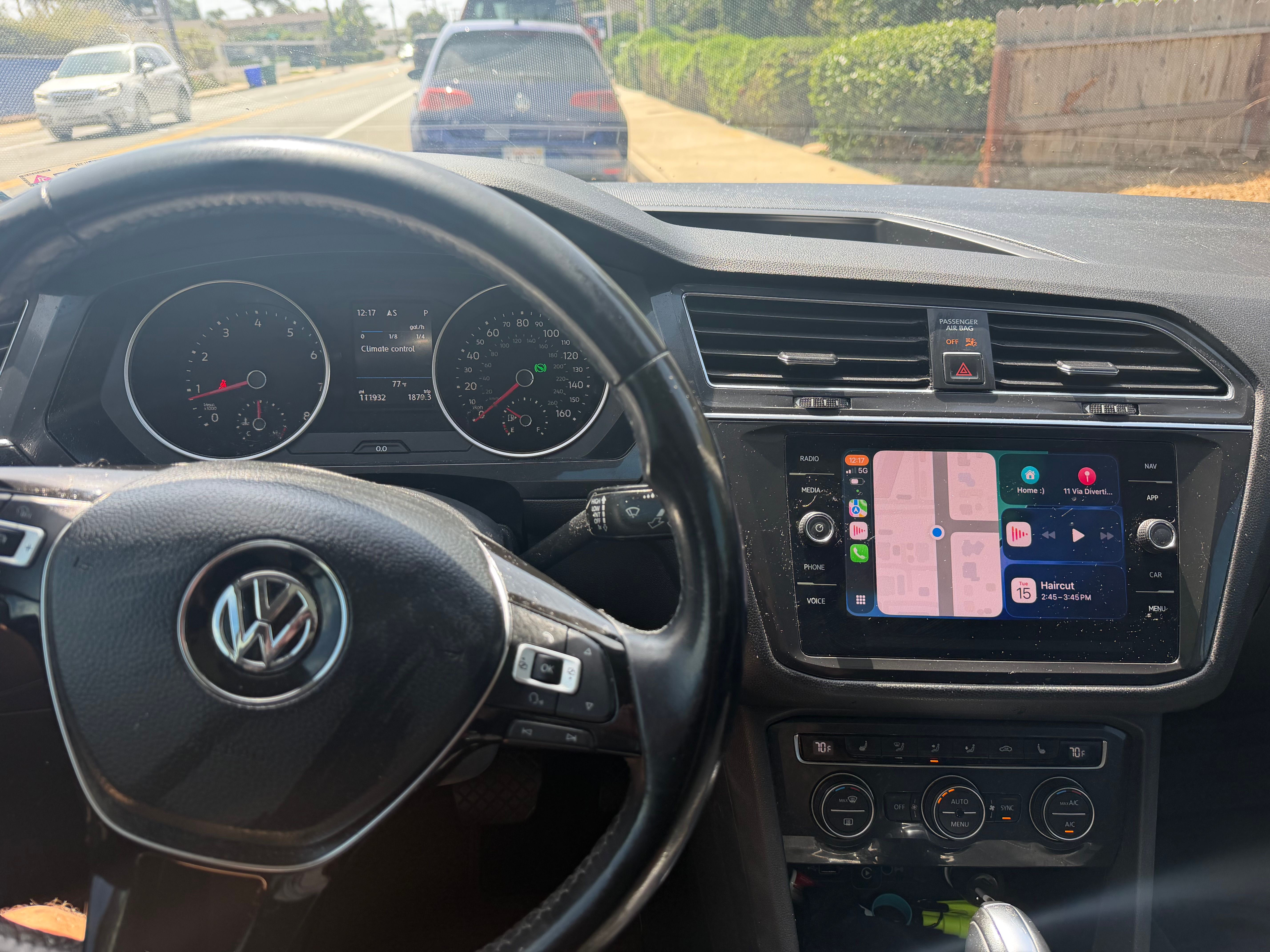 Used 2018 Volkswagen Tiguan SEL AWD/4WD image 9