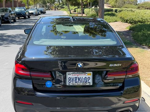 Used 2022 BMW 530i w/ M Sport Package RWD image 5