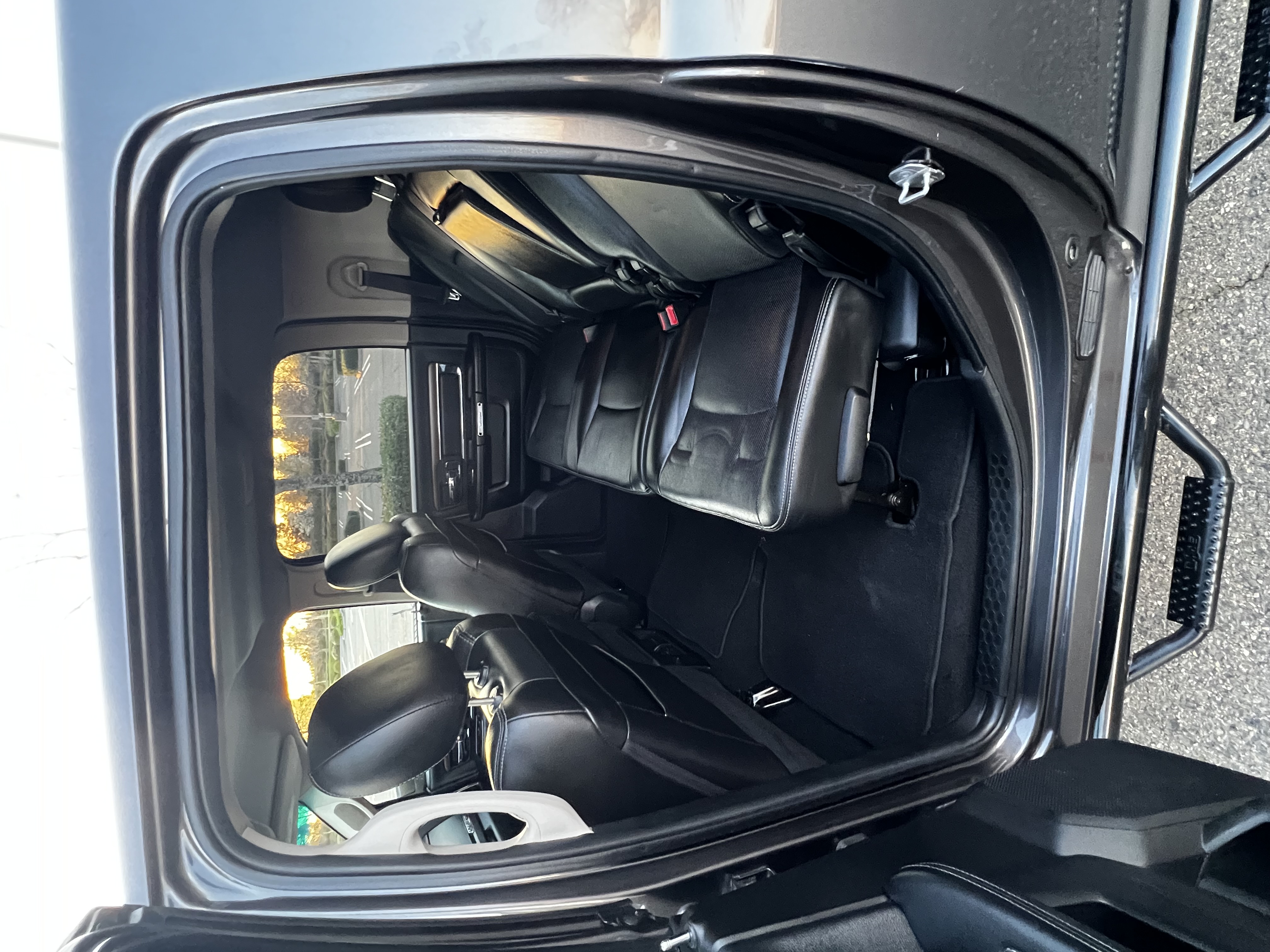 Used 2014 RAM 2500 Laramie w/ Cold Weather Group AWD/4WD image 16