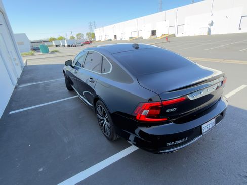 Used 2023 Volvo S90 B6 Plus image 8