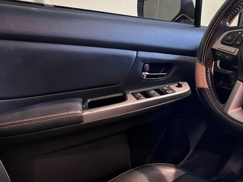 Used 2016 Subaru Crosstrek 2.0i Limited image 14