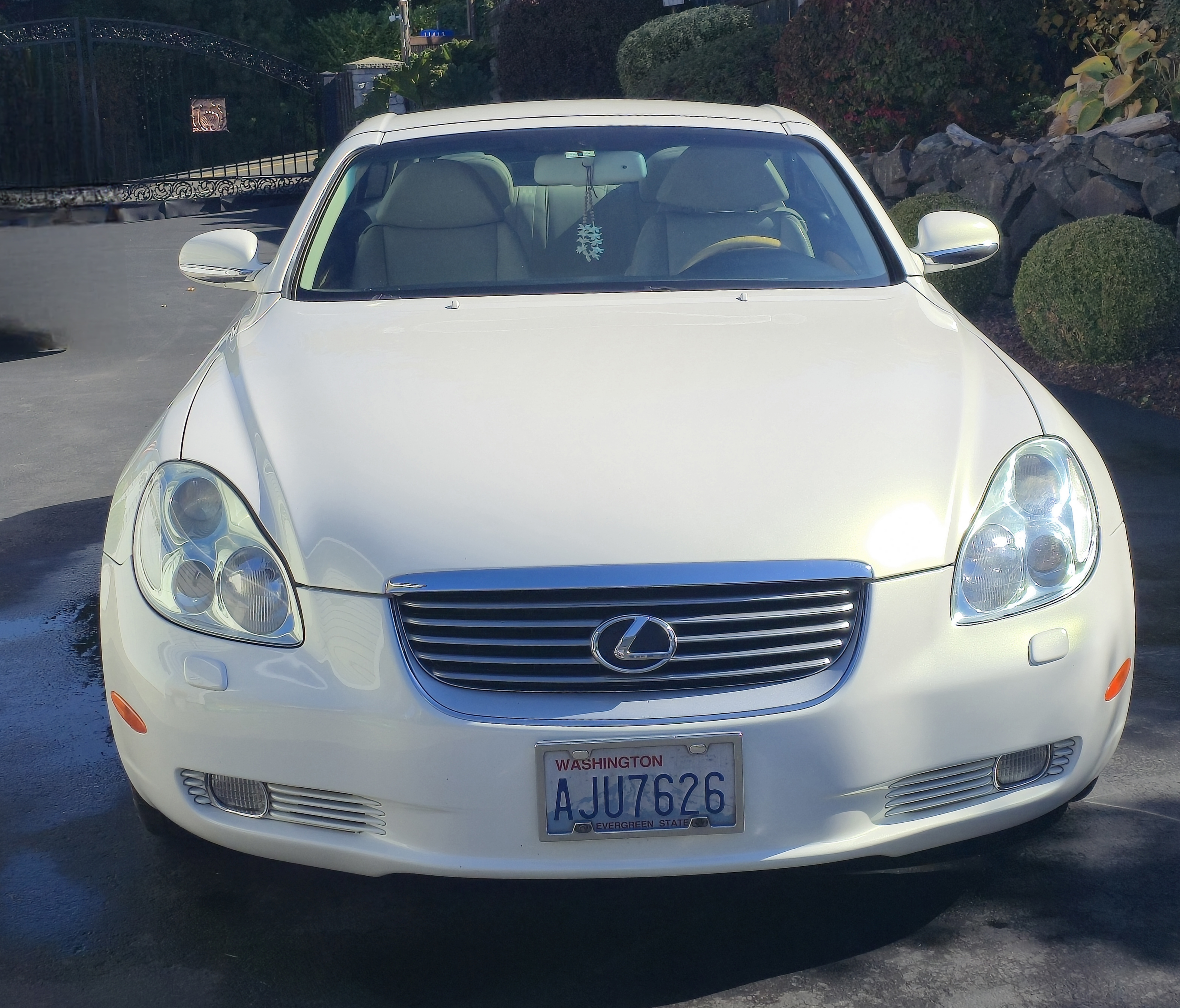 Used 2004 Lexus SC 430 Convertible w/ Preferred Accessory Pkg RWD image 2