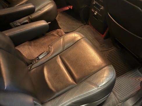 Used 2014 Cadillac Escalade Premium image 14