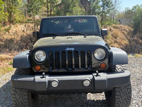 Used 2013 Jeep Wrangler Sport image 8